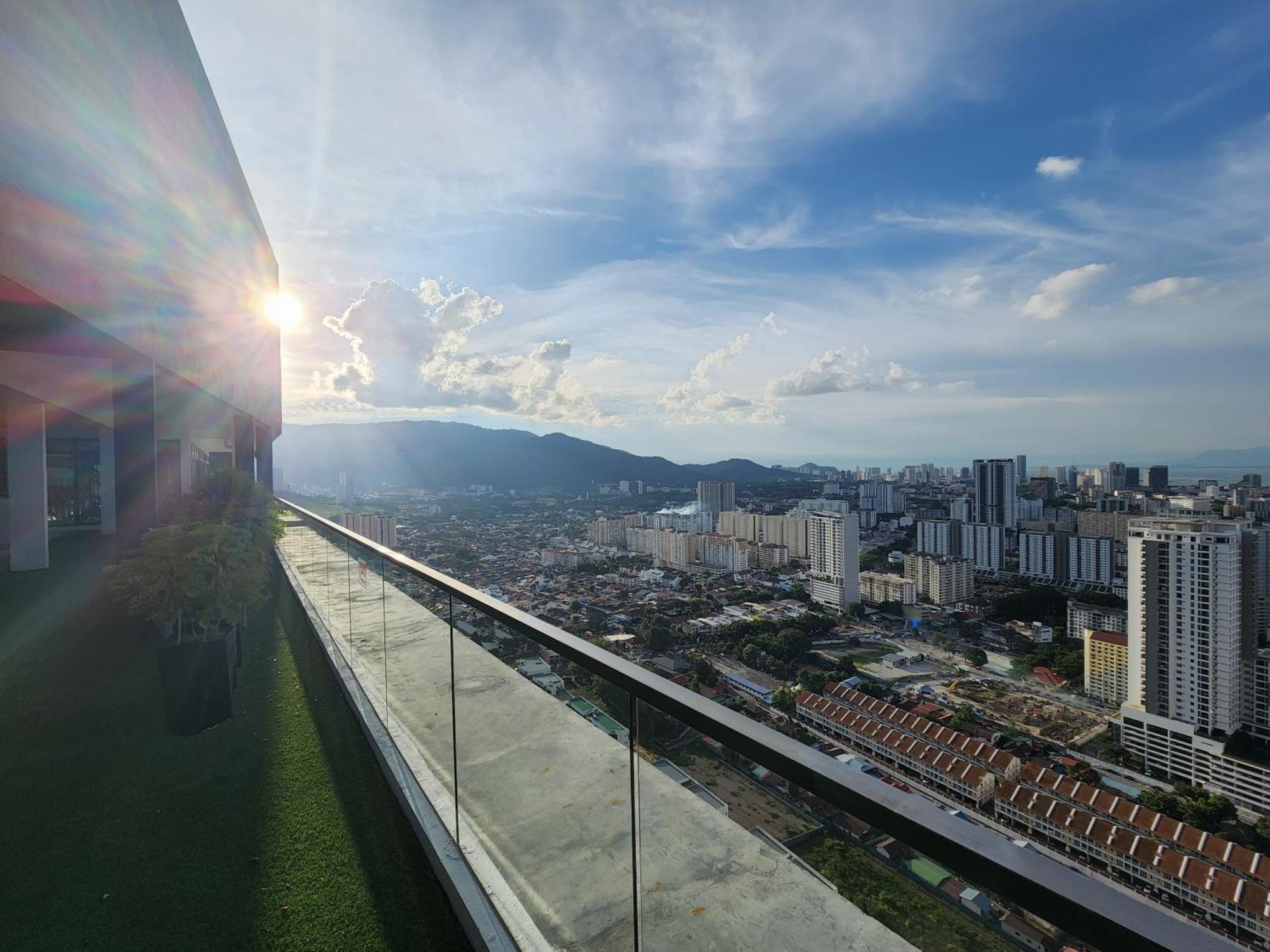 Urban Suites - Penang Jelutong Eksteriør billede