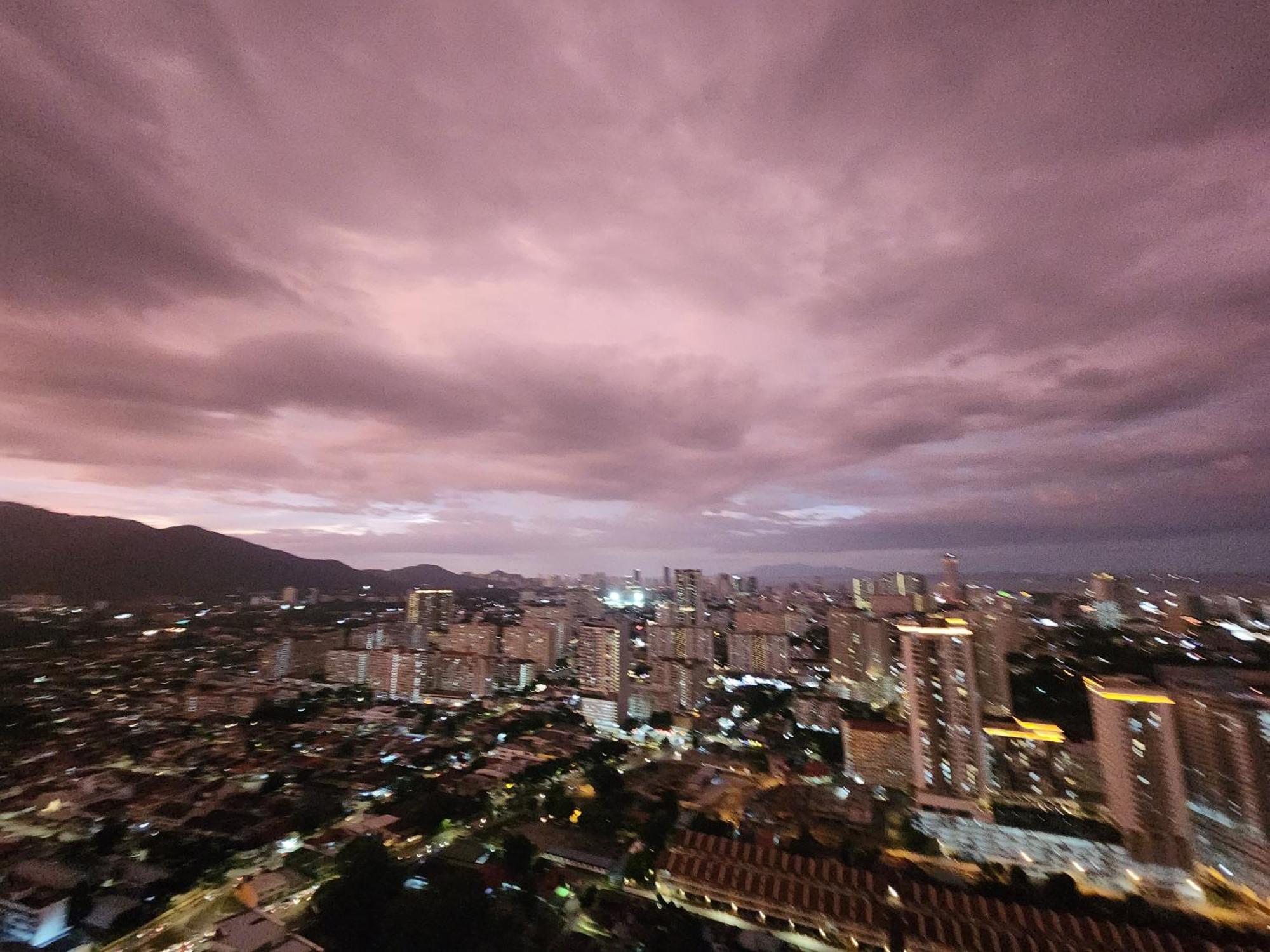 Urban Suites - Penang Jelutong Eksteriør billede