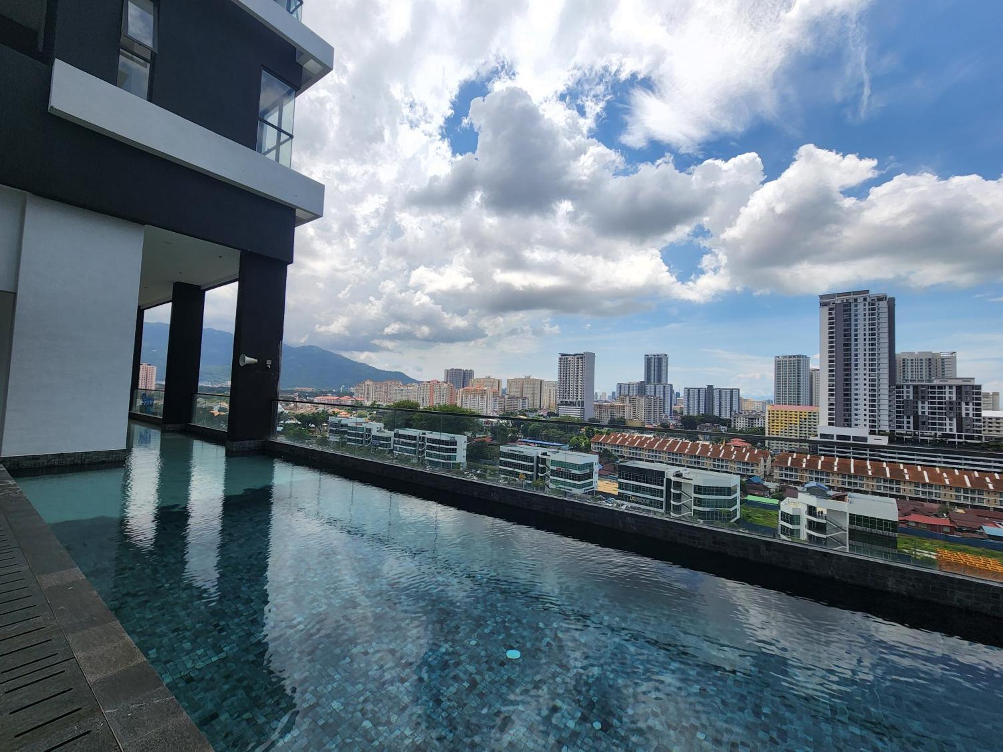 Urban Suites - Penang Jelutong Eksteriør billede