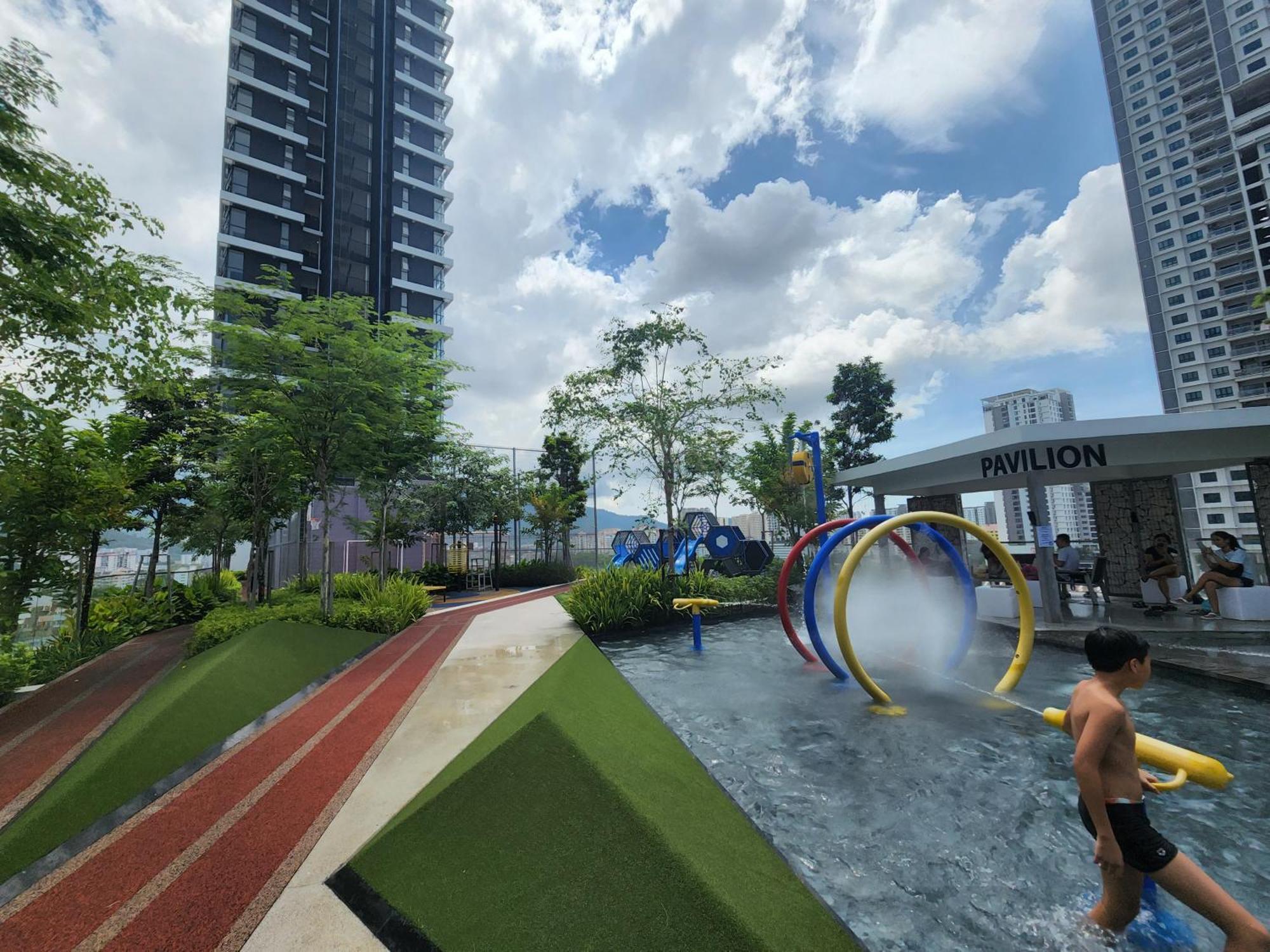 Urban Suites - Penang Jelutong Eksteriør billede